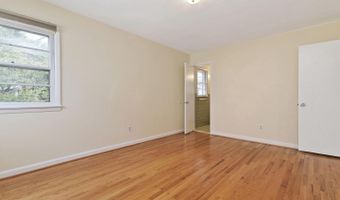 6011 ROOSEVELT St, Bethesda, MD 20817