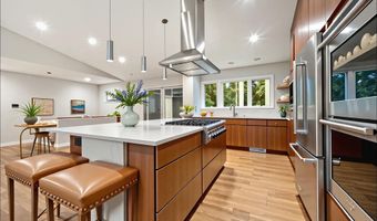 7614 HAMILTON SPRING Rd, Bethesda, MD 20817