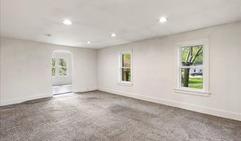47 Wayne St, Allegan, MI 49010
