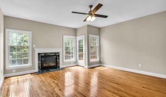 42985 PASCALE Ter, Ashburn, VA 20148