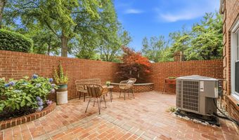 20 S MONTANA St, Arlington, VA 22204