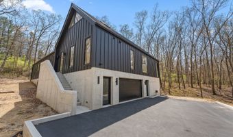 111 E Neptune Ave, Beverly Shores, IN 46301