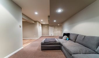 5 Hidden Valley Rd, Andover, NJ 07860