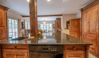 48 Old Searsport Ave, Belfast, ME 04915