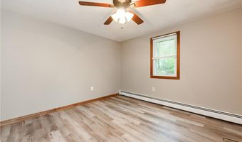 274 Courthouse Ln, Burrillville, RI 02859