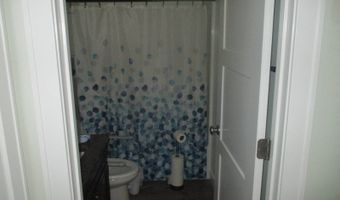 820 Fairhaven Ct, Angola, IN 46703