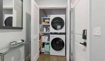 111 B St 5, Boston, MA 02127