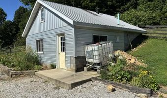 305 Pond Lick Rd, Annville, KY 40402