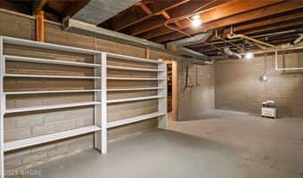 814 Prairie St, Adel, IA 50003