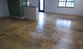 1739 E Mulberry, Angleton, TX 77515