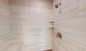 1 Longview Dr 404, Atkinson, NH 03811