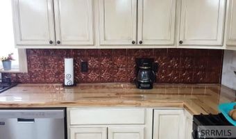 699 Stephens Rd, Challis, ID 83226