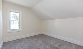 73 Maple Ave, Johnston, RI 02919