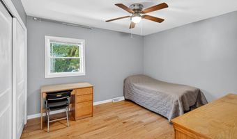 3 N Chestnut Hill Rd, Albany, NY 12211