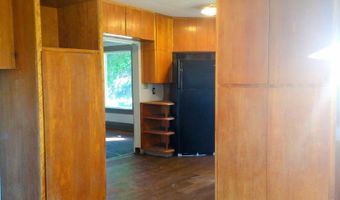 215 N H St, Albion, WA 99163