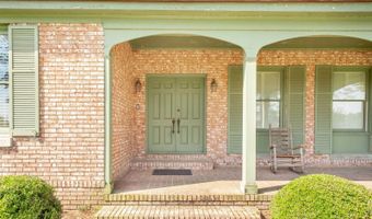 220 Lakeshore Dr, Alma, GA 31510