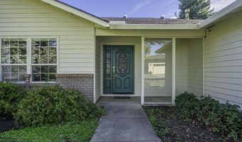 938 Cypress Point Loop, Ashland, OR 97520