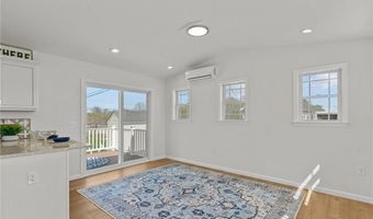 64 Burnside Ave, Narragansett, RI 02882