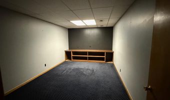 111 N Hall St, Algona, IA 50511