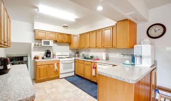 7108 LANIER St, Annandale, VA 22003