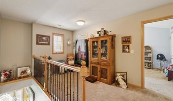 2237 3rd Ave SW, Altoona, IA 50009