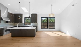 391 Clinton St 5200, Ashland, OR 97520