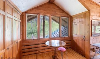 750 Black Bear Rd, Bozeman, MT 59718