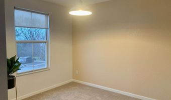 109 Fieldcrest St Apt 302, Ann Arbor, MI 48103