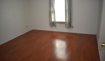 89 Roland St, Barton, VT 05822