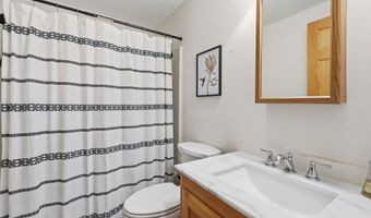 139 Ledgeview Shores Dr, Alexandria, NH 03222
