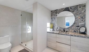 9111 E Bay Harbor Dr PH-D, Bay Harbor Islands, FL 33154