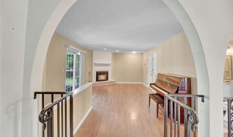 61 Caesar Blvd, Amherst, NY 14221