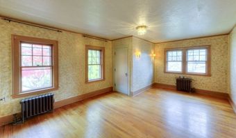 24 Hadwen Rd, Worcester, MA 01602