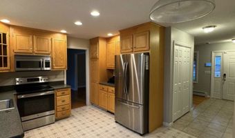 126 Sunnydale Ave, Bristol, CT 06010