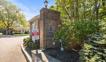 75 Harbor N, Amityville, NY 11701