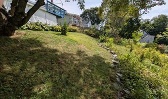 134 Kenduskeag Ave, Bangor, ME 04401