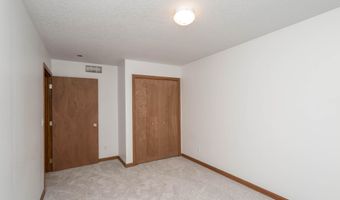 809 NE 5th St, Ankeny, IA 50021