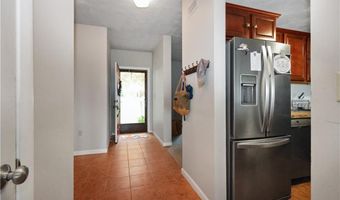 272 N Farm Dr, Bristol, RI 02809
