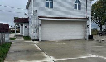 7843 Stark Dr, Algonac, MI 48001