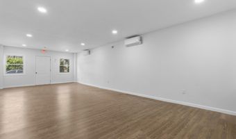 33 William St, Danbury, CT 06810