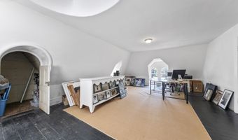 208 High St, Belfast, ME 04915