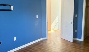 51 Reed St, Agawam, MA 01001