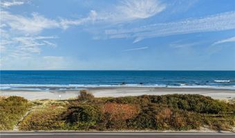 811 Ocean Rd, Narragansett, RI 02882