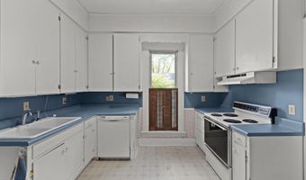 233 E Main St, Bells, TN 38006