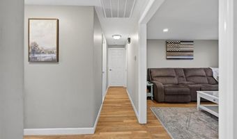 165 Salem Ave, Cranston, RI 02920