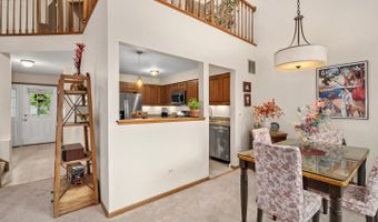 1937 N Coldspring Rd, Arlington Heights, IL 60004