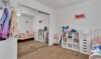 19581 Powhatan Rd, Apple Valley, CA 92308