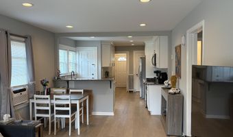 154 8th St A, Belford, NJ 07718