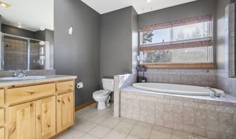 17130 Mayfield Dr, Bend, OR 97707