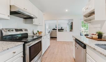 9103 BRAMBLE Pl, Annandale, VA 22003